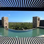 Exclusivo! 2 Dormitorios, 4 Camas, De 1 A 6 Huéspedes Con Terraza Directo A La Alberca Y Otra Alberca Azotea Wifi , Gym , Sauna, Elevador Y Mas!!!