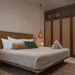 Apartment Jungle Apt, Private Pool & Security 24