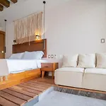 Secluded Jungle Free Access To Club Apartamento *