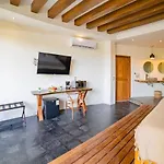 Secluded Jungle Free Access To Club Apartamento Tulum