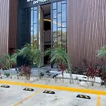 Unique Rooftop Sea View Walking To The