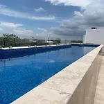 Valeria Tulum