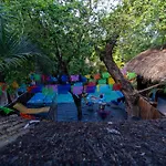 Maui Hostal *