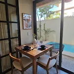 Apartamento Full Private Pool, 1 Bed, 1 Sofa, 1 Inflatable