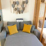 Tropical Escape In A Cozy Paam Cheel Apartment