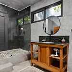 Casa Halo - Mansion, Nightclub, Pool, Sonos, Gated, Staff Villa