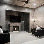 Villa Casa Halo - Mansion, Nightclub, Pool, Sonos, Gated, Staff