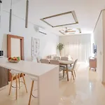 Stylish 2br Free Club