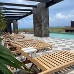 Modern Design Sunny Vibes In Prime Amira District *