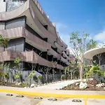 Modern Design Sunny Vibes In Prime Amira District Apartamento