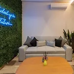 Modern Design Sunny Vibes In Prime Amira District Apartamento