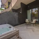 Modern Design Sunny Vibes In Prime Amira District