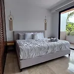 Luxurious In Menesse Pool Gym Cinema By Yeah Apartamento *