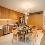 Apartamento Aflora Townhouse Style - 3br Garden With Private Pool & Huge Common Pool *