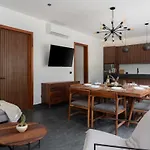 Luxury Jungle With Private Pool & Concierge Villa