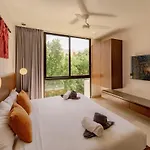 Sleek Penthouse Escape With Rooftop Pool Tulum