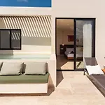Sleek Penthouse Escape With Rooftop Pool Apartamento Tulum