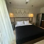 With Balcony In The Downtown, Wifi 150mb, Laundry And Parking Free * Tulum