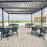 Luxurious 6 Minutes From The Apartamento