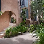 Wabi-Sabi Styled 2 Villas Starlink& Security