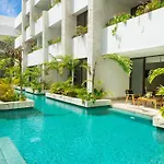 Relaxing 2Br Condo Omara With Direct Pool Access