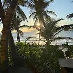Hotel Libelula Beachfront 4*