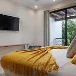 Wonderful Tropical 3br, Garden, Private Pool. *