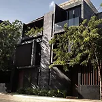 Villa Luxury Trio Villas, 7 Pools, 12 Brs, 32 Pax *