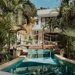 Villa La Veleta - 3Br Boho Chic With Beautiful Private Pool