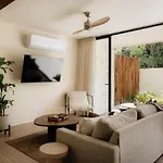 Huemac Tropical Paradise