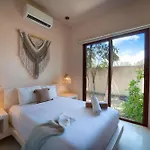 Luxe Ground-floor 3br Jungle Retreat With Plunge Pool *