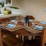 Elegant 3Br Penthouse Haven With Private Rooftop Pool & Jungle Views