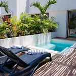Spacious 4Br Villa With Private Pool & Lush Courtyard In Tulum