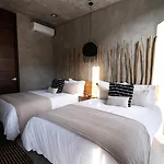 Luxury Trio Villas, 7 Pools, 12 Brs, 32 Pax Villa