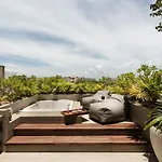 Aura Luna Tropical Rooftop