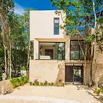 Designer 5Br Villa In Aldea Zama Luxe Tulum