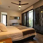 Stylish 3br Retreat In Serene Luxury Setting Apartamento Tulum