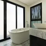 Stylish 3br Retreat In Serene Luxury Setting Apartamento Tulum