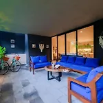 Serene Oasis 2br Huge Balcony Humana *