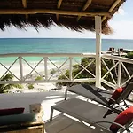 Punta Piedra Hotel