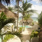 Punta Piedra Hotel