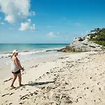 Punta Piedra 3*