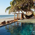 Hotel Amansala 4*