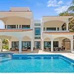 Beachfront Hacienda Soliman Bay