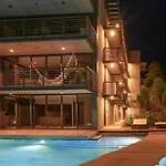 Nuju - Luxury With Pool Jacuzzi And Sauna *