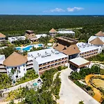 Hotel Mundo Maya Tulum