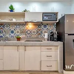 Great Located Spacious 2 Bedroom Apartment With Amazing Terrace By Waves Management