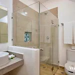 Exclusive 3-bedroom House With A Large Roof Terrace And Private Pool Villa *