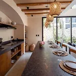 Luxe 3br - Two Private Pools Including Rooftop Modern Boho Style Villa