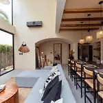 Luxe 3br - Two Private Pools Including Rooftop Modern Boho Style Villa *
